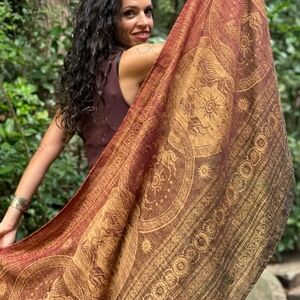 Oscha Rohan Sentinel Ceo Scarf